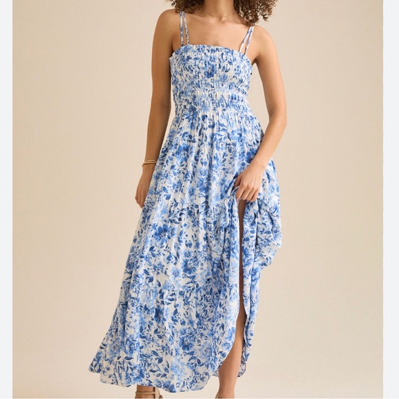 Altar'd State Dresses & Skirts - NEW Altar’d State Blue Floral Maxi Dress Size Large NWT